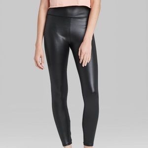 WILD FABLE LIQUID LEGGINGS